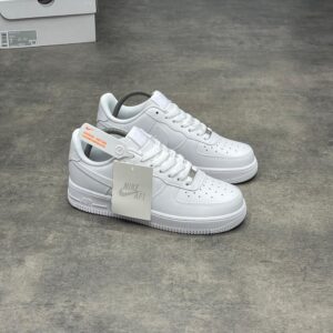 Nike Airforce 1 Triple White Sneaker