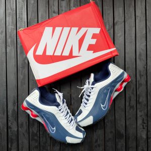 NIKE SHOX R4 "USA”