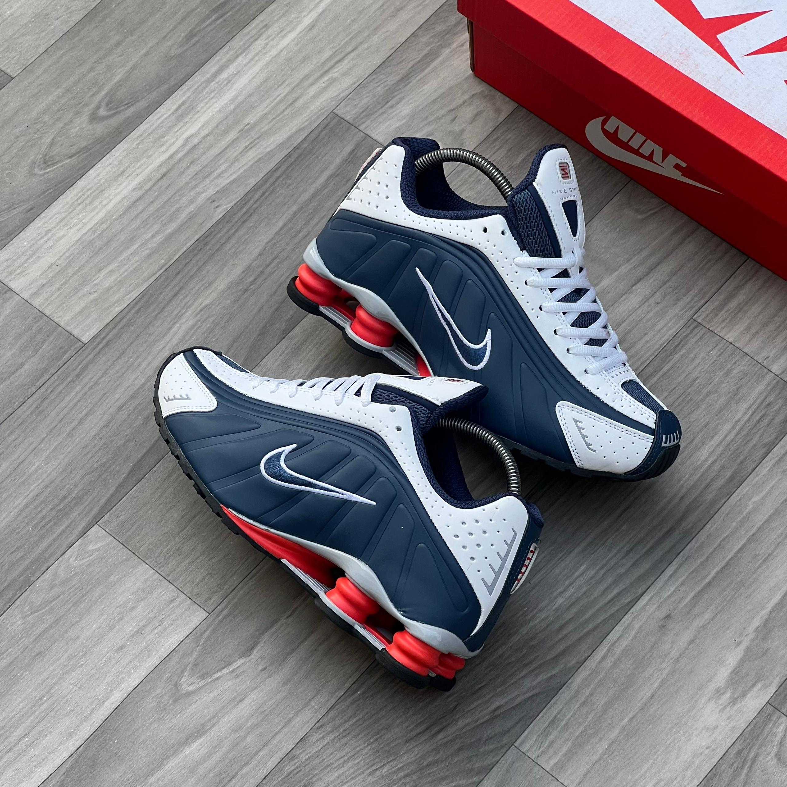NIKE SHOX R4 "USA” - Image 3